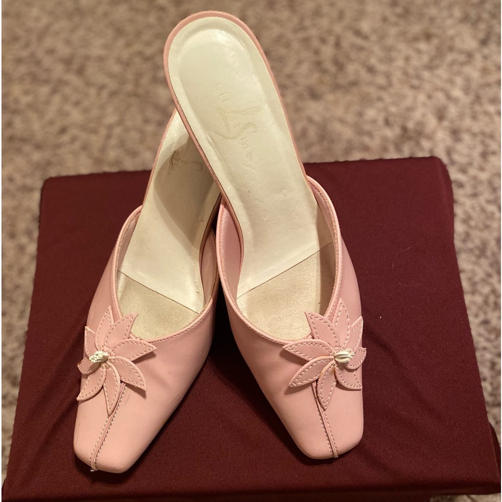 Women’s pink slide low heel